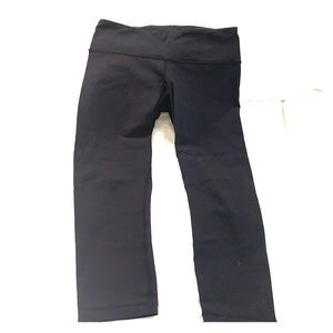 Lululemon cropped wunder under pants - size 4